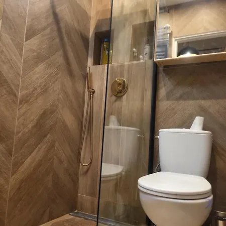 Studio Zelazna - Near Old Town Apartment Warsaw