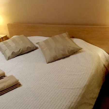Studio Zelazna - Near Old Town Apartment *